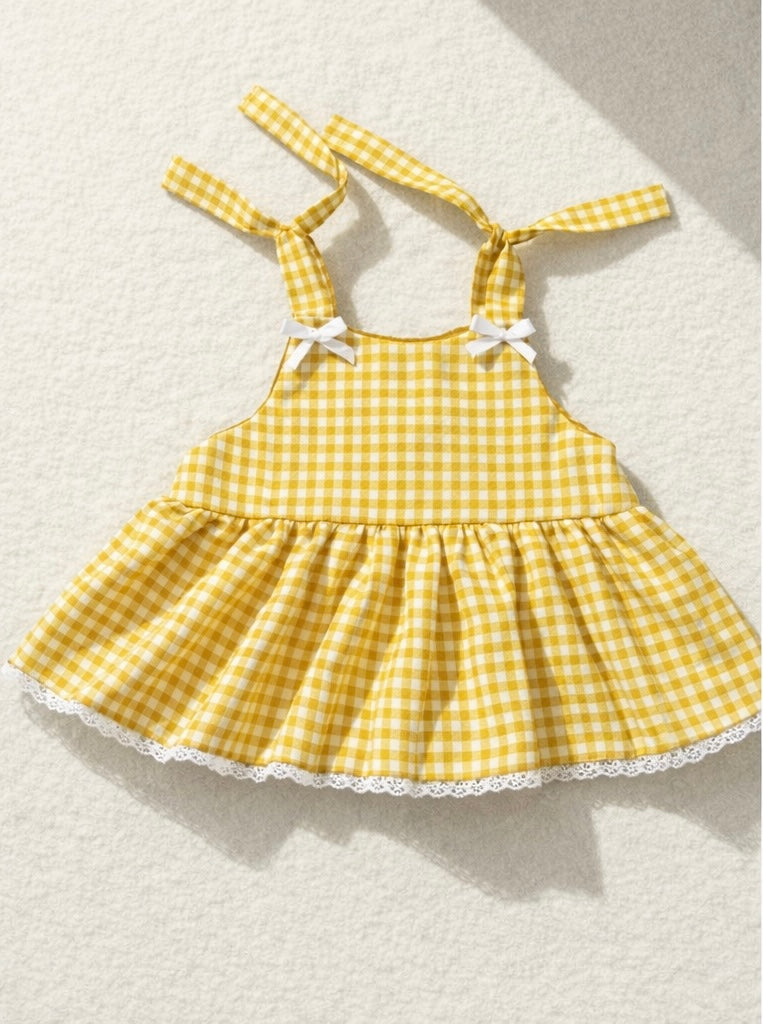 Frilly summer top